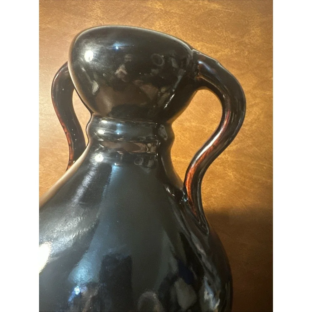 Italian Majolica Style Amphora Vase Art Pottery Black Hints Of Red On Handles